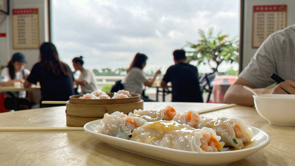 汕头当地美食：潮阳肠粉